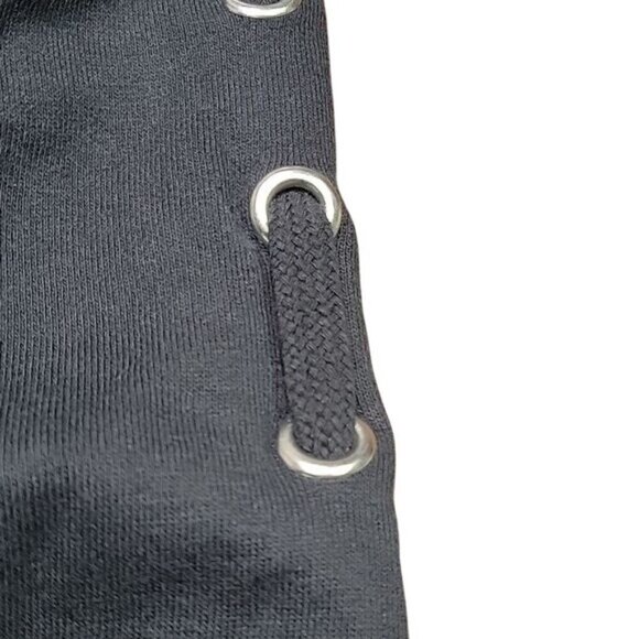 ROMEO & juliet cropped black Off the shoulder sweatshirt Eyelet & Tie Detailing - Picture 4 of 7